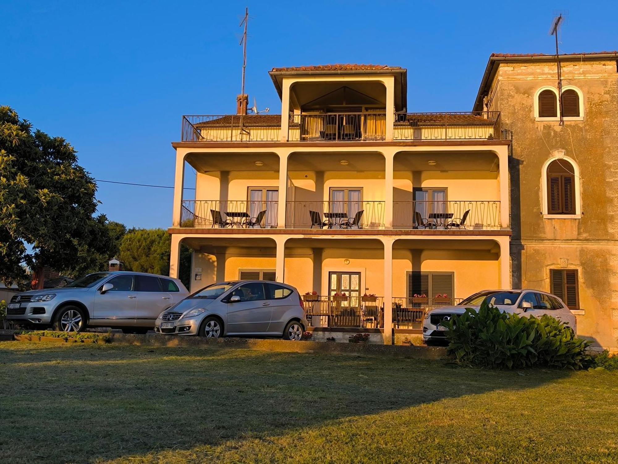 Rooms And Apartment Matika Rovinj Exterior foto